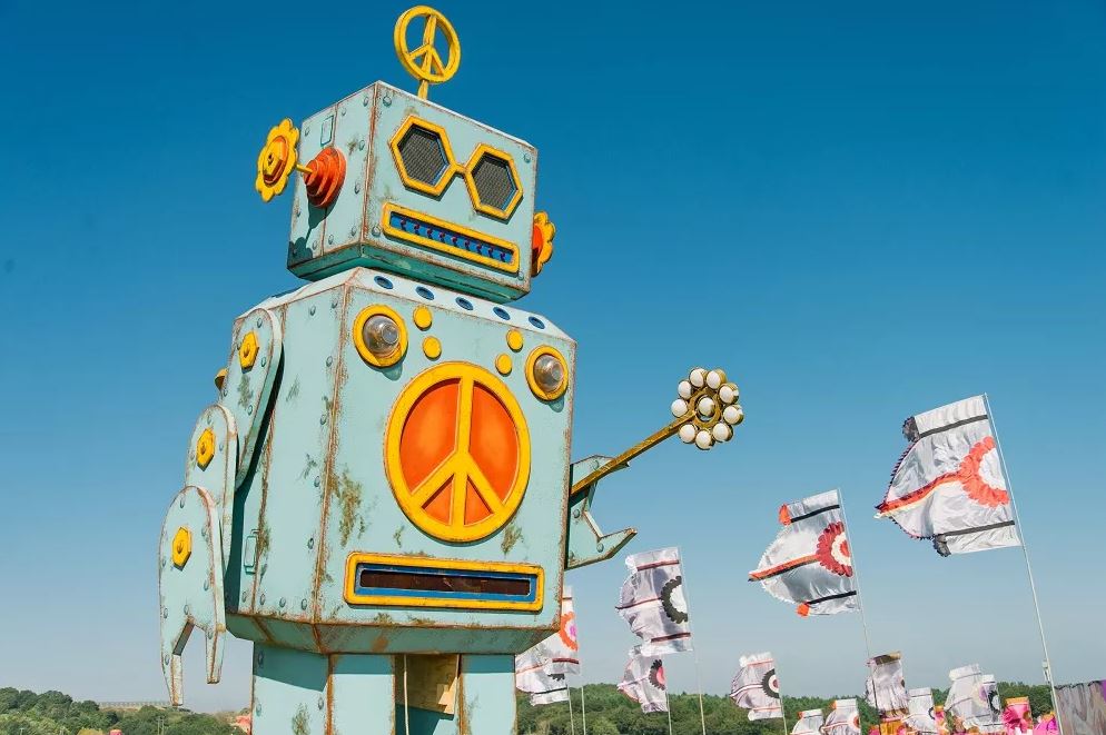 Camp Bestival - The Love-Bot